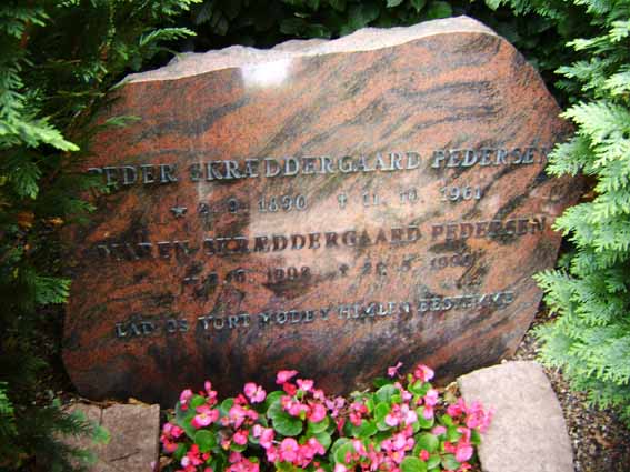 Billede af gravsten på Holstebro Nordre Kirkegård
