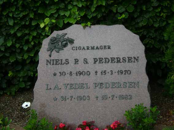 Billede af gravsten på Holstebro Nordre Kirkegård
