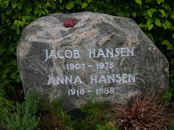 Billede af gravsten på Holstebro Nordre Kirkegård