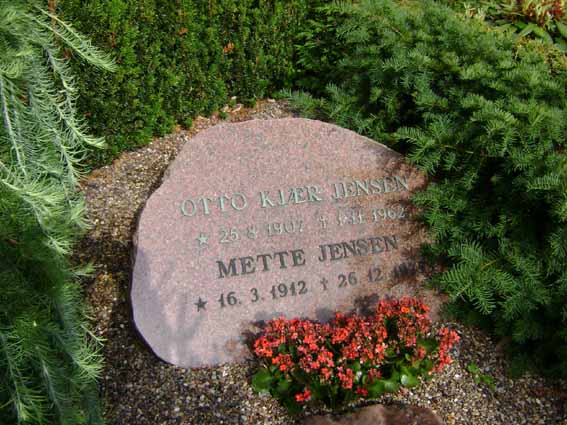 Billede af gravsten på Holstebro Nordre Kirkegård