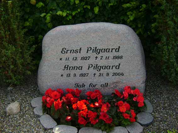 Billede af gravsten på Holstebro Nordre Kirkegård