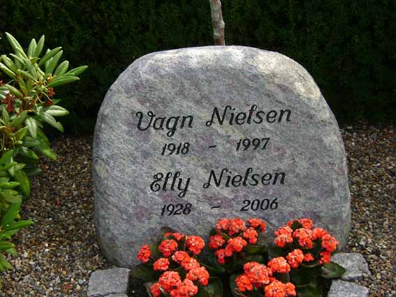 Billede af gravsten på Holstebro Nordre Kirkegård