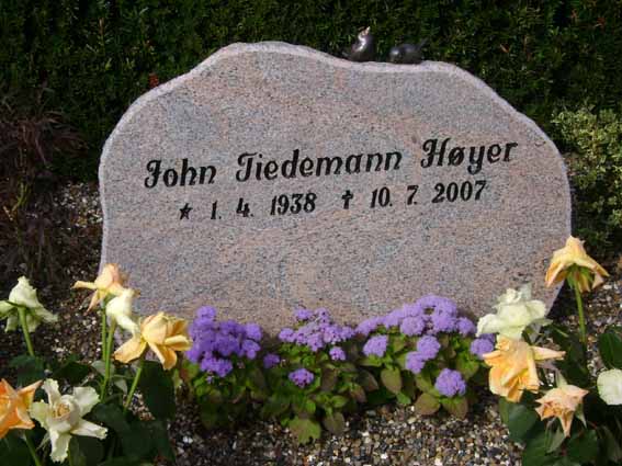 Billede af gravsten på Holstebro Nordre Kirkegård