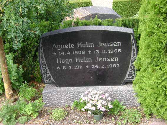 Billede af gravsten på Holstebro Nordre Kirkegård