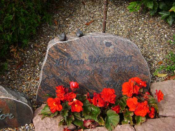 Billede af gravsten på Holstebro Nordre Kirkegård