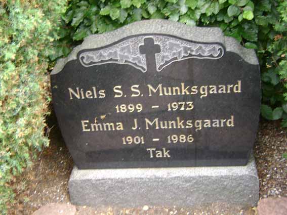 Billede af gravsten på Holstebro Nordre Kirkegård