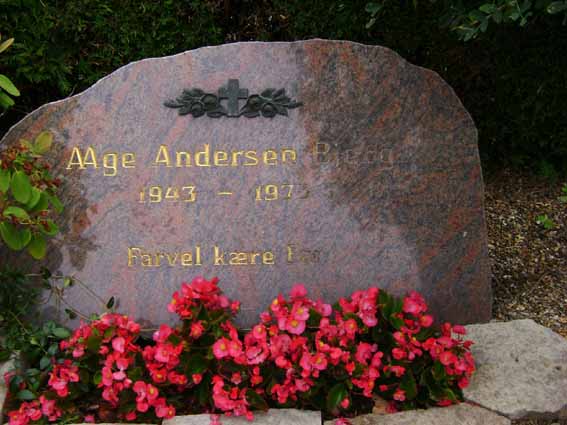 Billede af gravsten på Holstebro Nordre Kirkegård