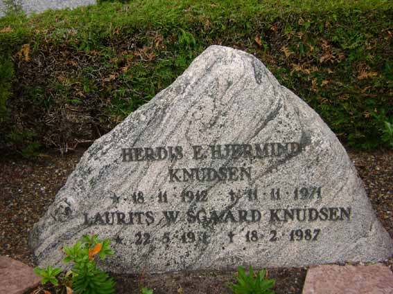 Billede af gravsten på Holstebro Nordre Kirkegård