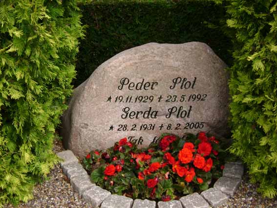 Billede af gravsten på Holstebro Nordre Kirkegård