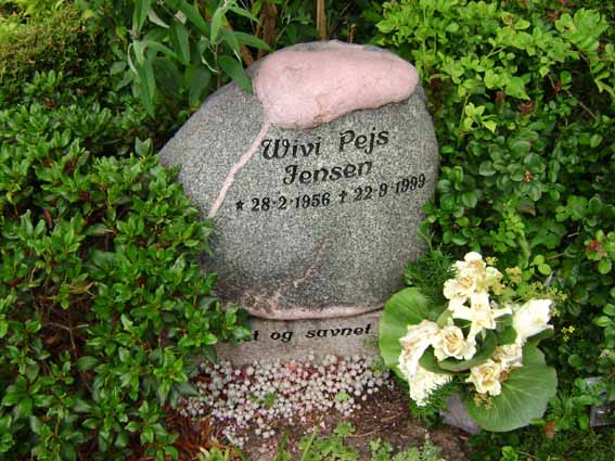 Billede af gravsten på Holstebro Nordre Kirkegård
