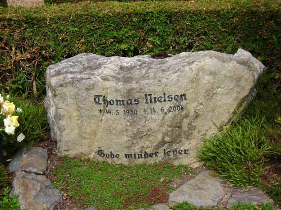 Billede af gravsten på Holstebro Nordre Kirkegård