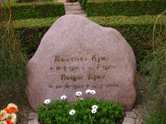 Billede af gravsten på Holstebro Nordre Kirkegård