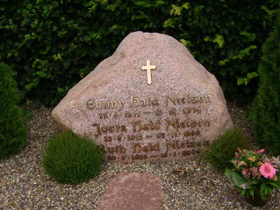 Billede af gravsten på Holstebro Nordre Kirkegård