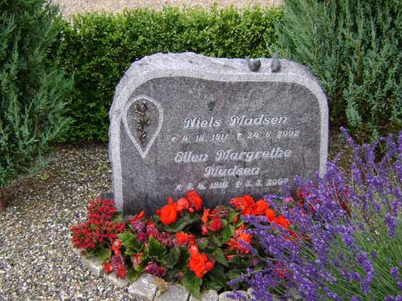 Billede af gravsten på Holstebro Nordre Kirkegård