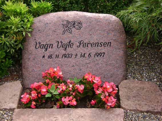Billede af gravsten på Holstebro Nordre Kirkegård