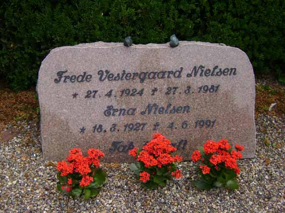 Billede af gravsten på Holstebro Nordre Kirkegård