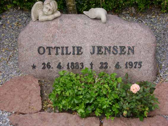 Billede af gravsten på Holstebro Nordre Kirkegård