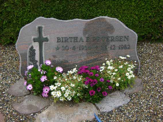 Billede af gravsten på Holstebro Nordre Kirkegård
