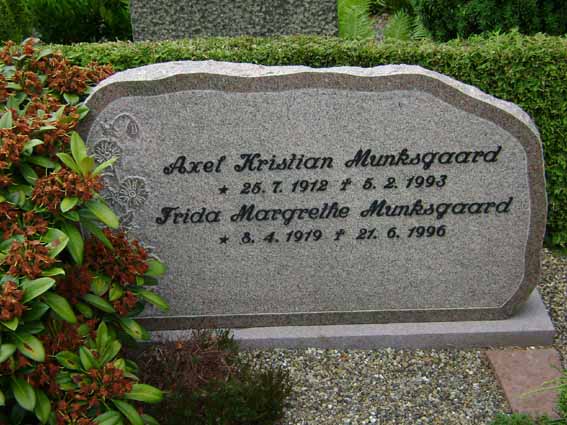 Billede af gravsten på Holstebro Nordre Kirkegård