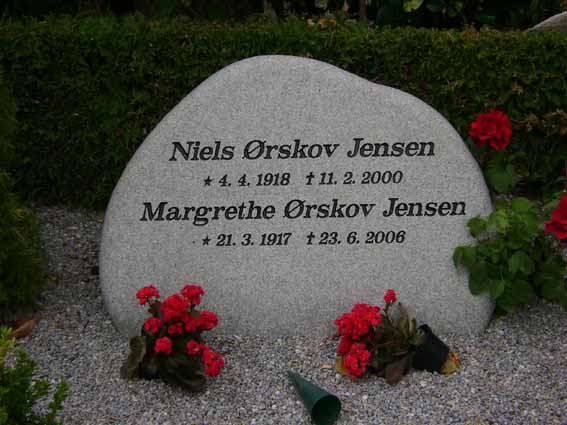 Billede af gravsten på Holstebro Nordre Kirkegård