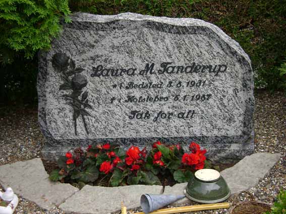 Billede af gravsten på Holstebro Nordre Kirkegård