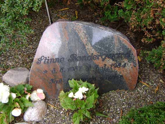 Billede af gravsten på Holstebro Nordre Kirkegård
