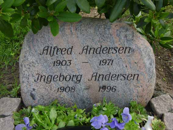 Billede af gravsten på Holstebro Nordre Kirkegård