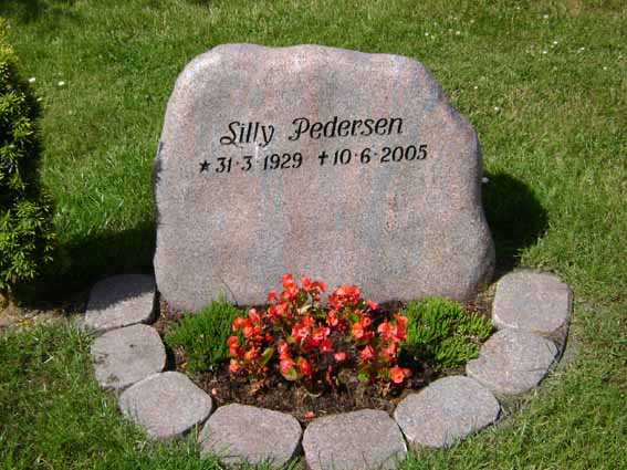 Billede af gravsten på Holstebro Nordre Kirkegård