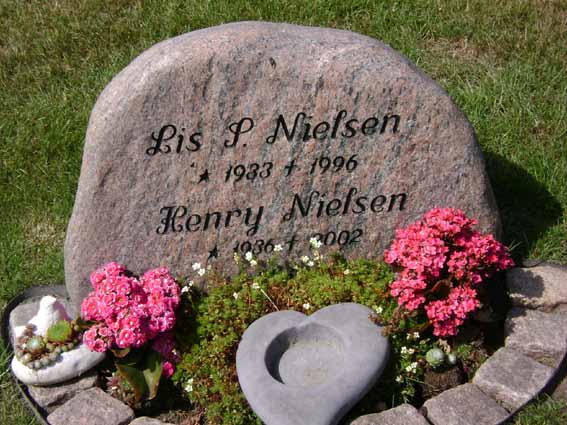 Billede af gravsten på Holstebro Nordre Kirkegård