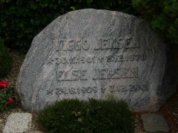 Billede af gravsten på Holstebro Nordre Kirkegård