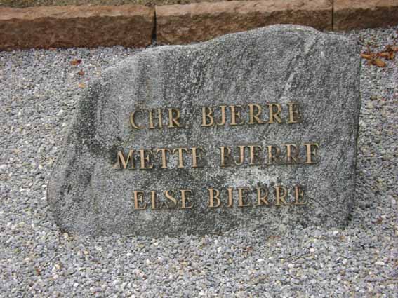 Billede af gravsten på Holstebro Nordre Kirkegård