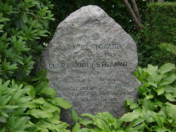 Billede af gravsten på Holstebro Nordre Kirkegård