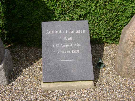 Billede af gravsten på Holstebro Nordre Kirkegård