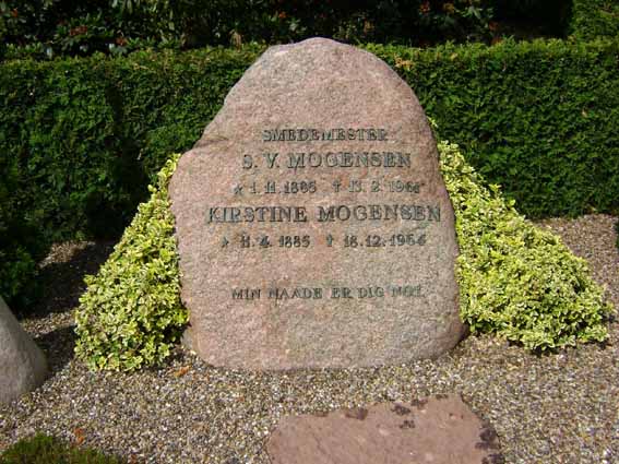 Billede af gravsten på Holstebro Nordre Kirkegård