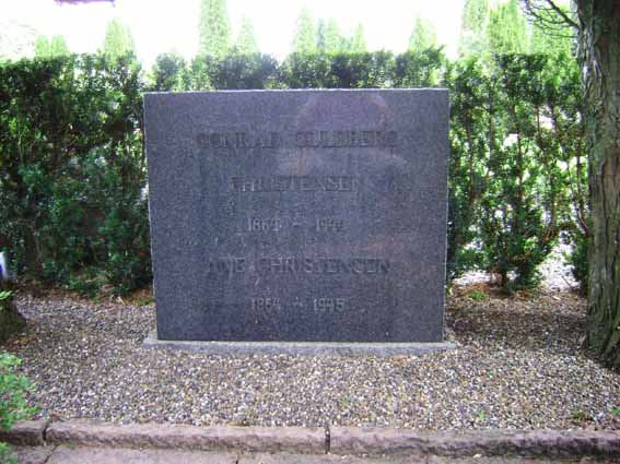 Billede af gravsten på Holstebro Nordre Kirkegård