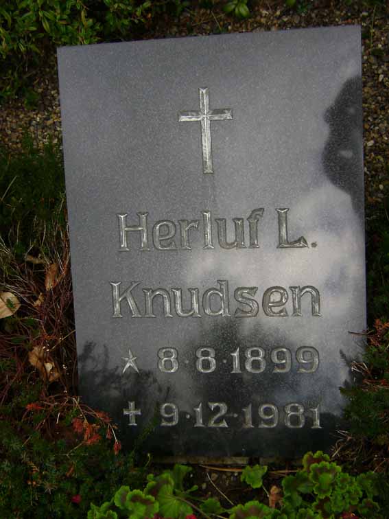 Billede af gravsten på Holstebro Nordre Kirkegård
