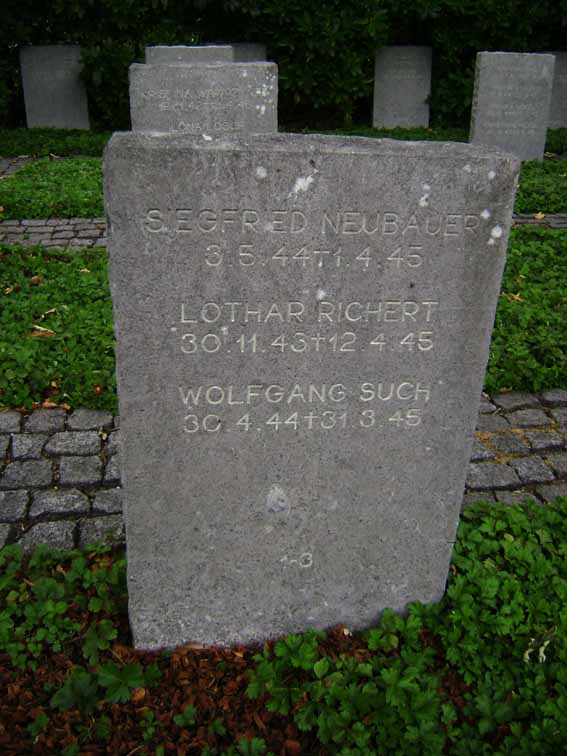 Billede af gravsten på Holstebro Nordre Kirkegård