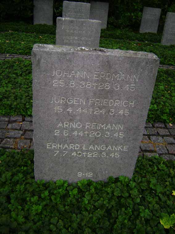 Billede af gravsten på Holstebro Nordre Kirkegård