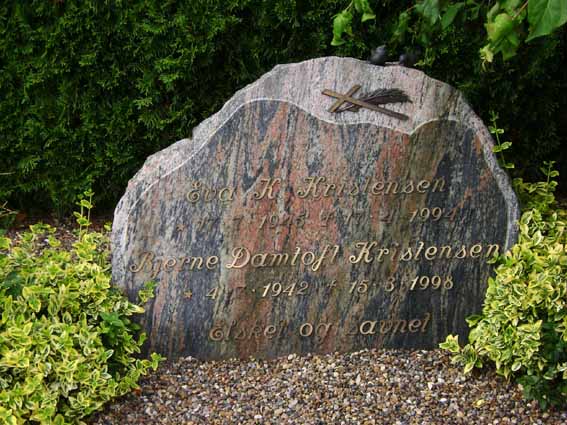 Billede af gravsten på Holstebro Nordre Kirkegård