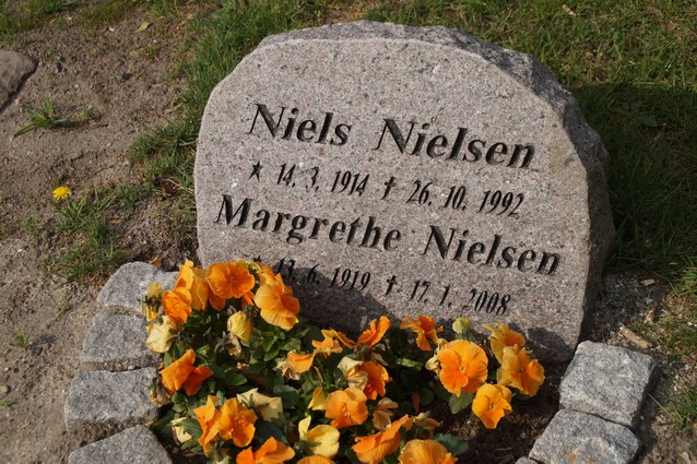 Billede af gravsten på Holstebro Nordre Kirkegård