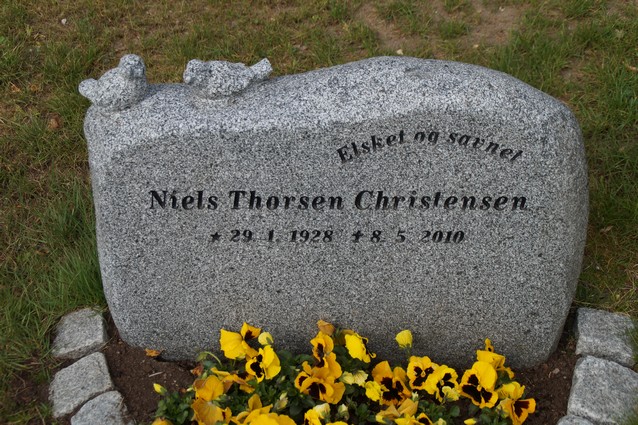 Billede af gravsten på Holstebro Nordre Kirkegård