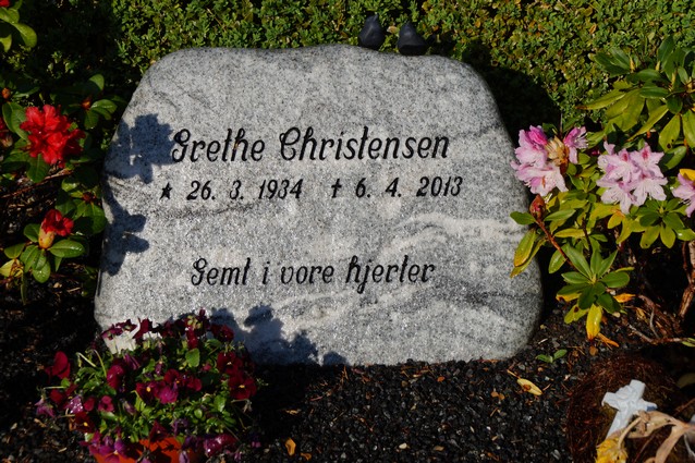 Billede af gravsten på Holstebro Nordre Kirkegård