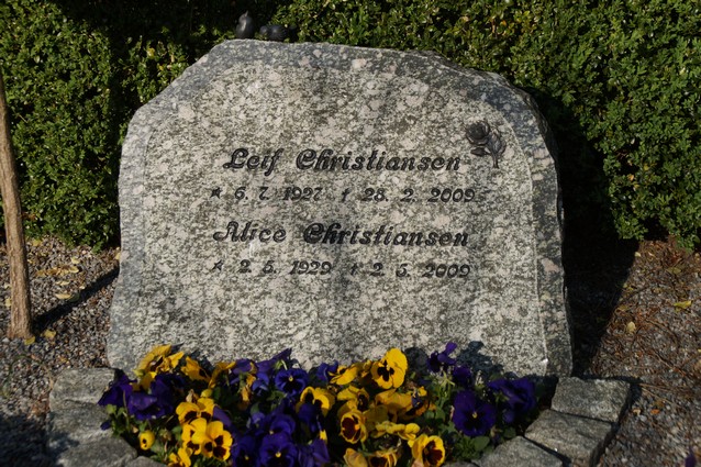 Billede af gravsten på Holstebro Nordre Kirkegård