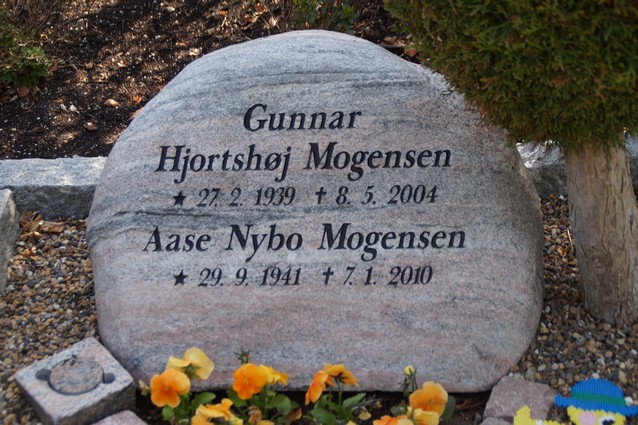 Billede af gravsten på Holstebro Nordre Kirkegård