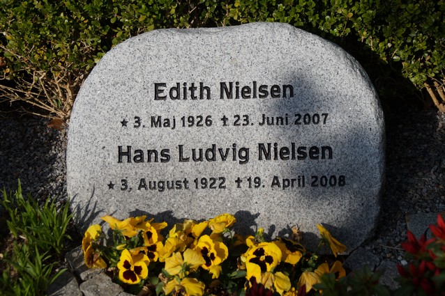 Billede af gravsten på Holstebro Nordre Kirkegård