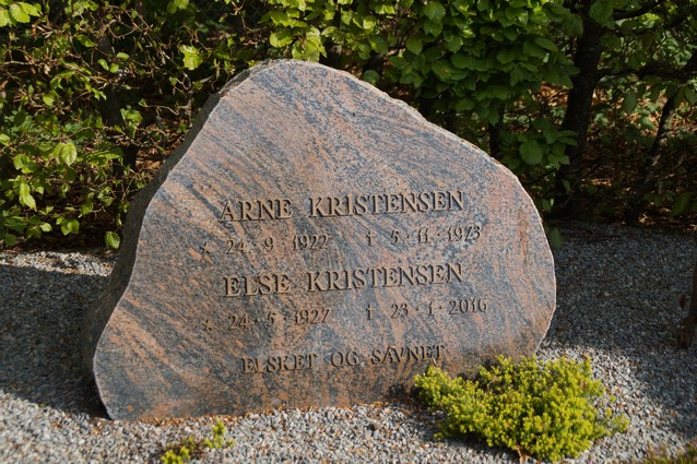Billede af gravsten på Holstebro Nordre Kirkegård