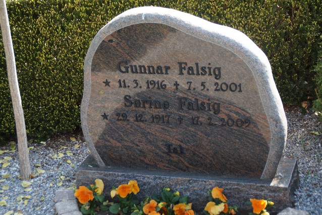 Billede af gravsten på Holstebro Nordre Kirkegård