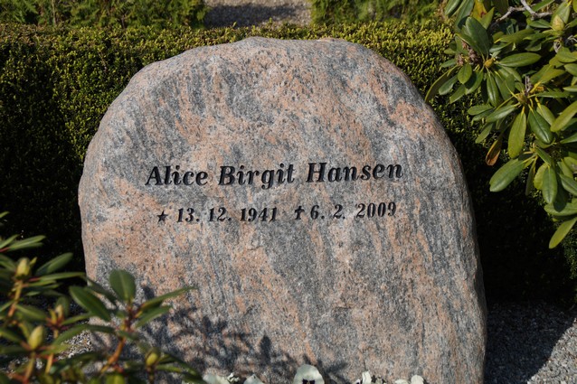 Billede af gravsten på Holstebro Nordre Kirkegård