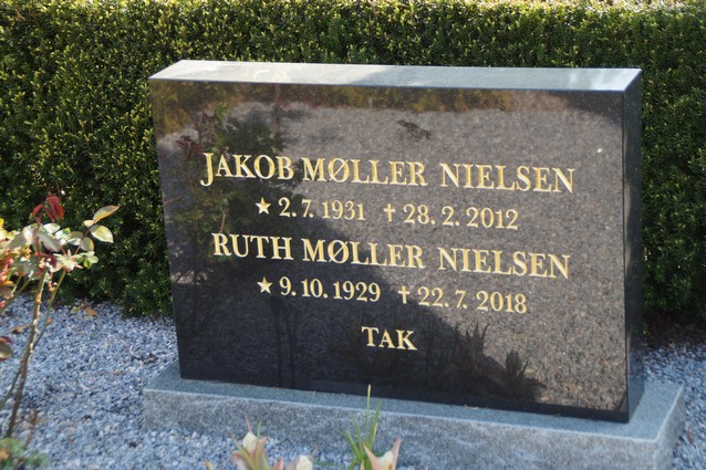 Billede af gravsten på Holstebro Nordre Kirkegård