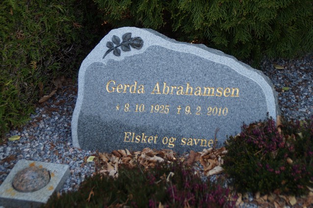 Billede af gravsten på Holstebro Nordre Kirkegård